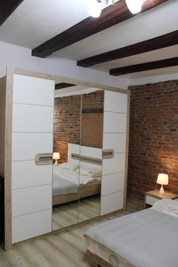 Msh Rustic Apartment - Liars Bridge Sibiu Luaran gambar